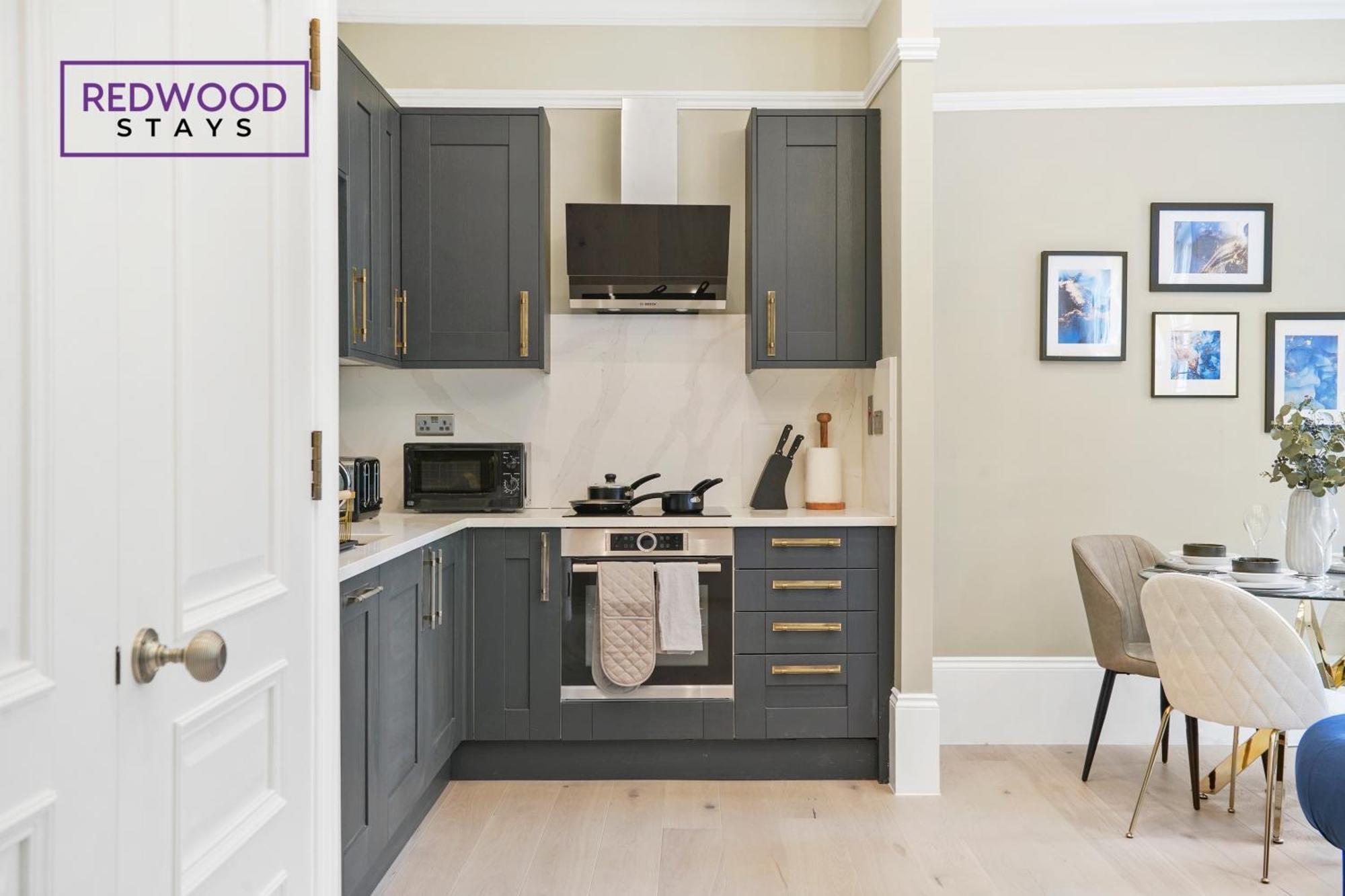 Top Quality 2 Bed 1 Bath Apartments For Contractors By Redwood Stays Reading Exteriör bild