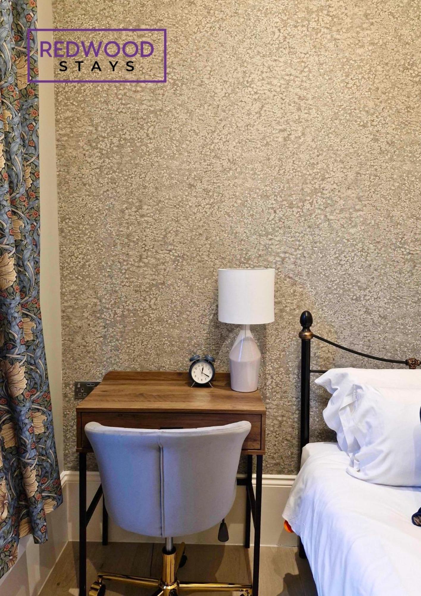 Top Quality 2 Bed 1 Bath Apartments For Contractors By Redwood Stays Reading Exteriör bild